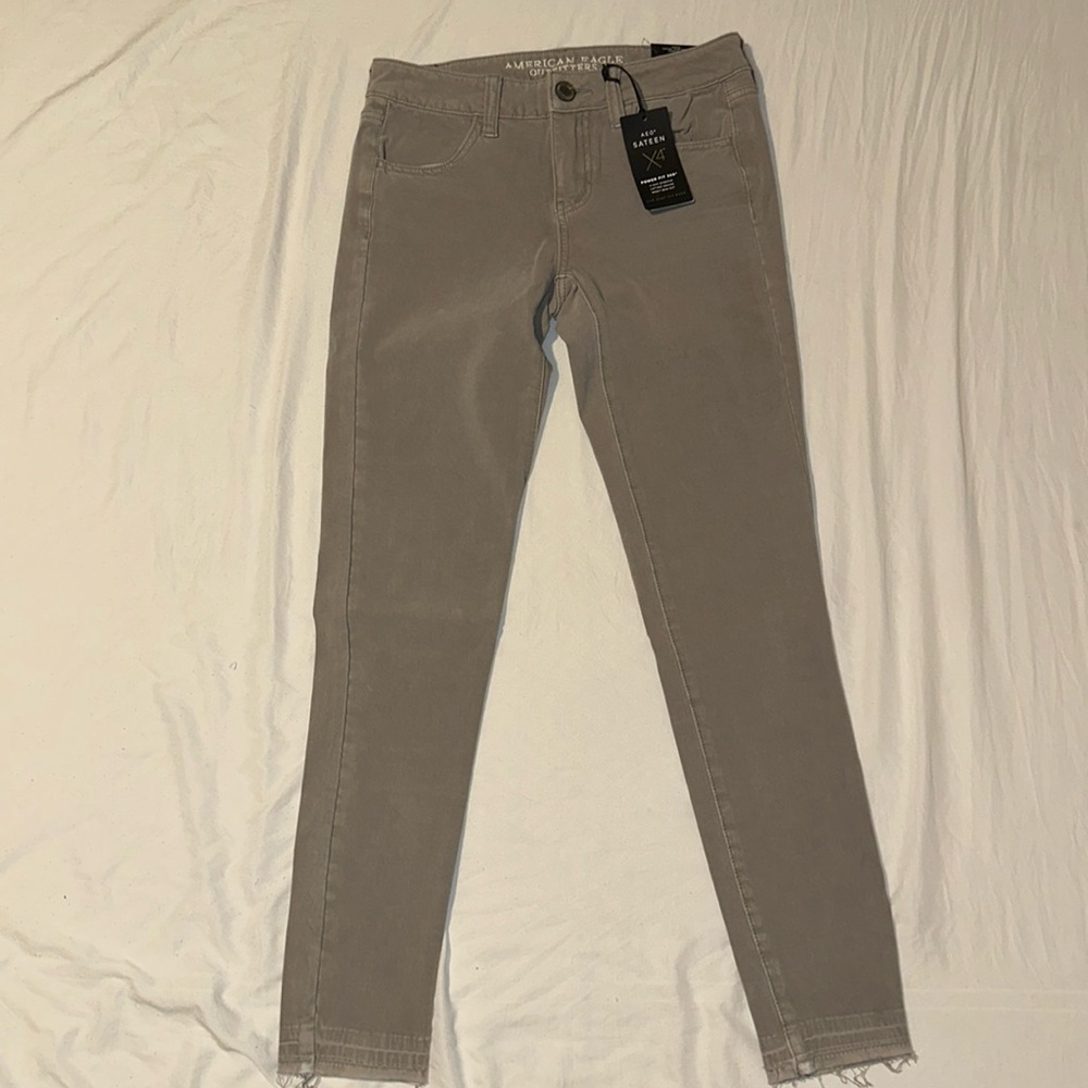 AE Grayish 360 super stretch low rise jeggings